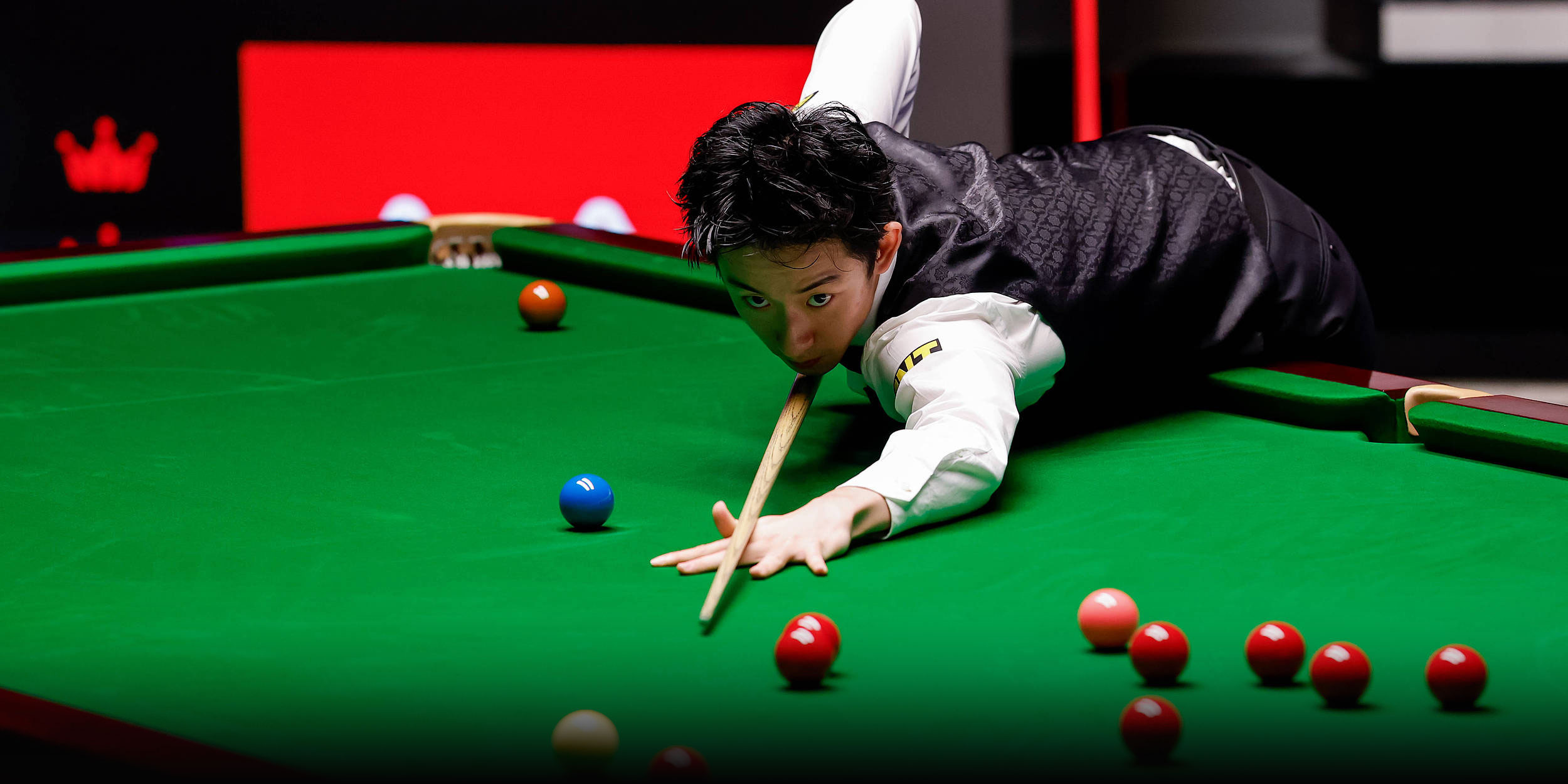 Wu Yize (22) Verovert Wereldtitel Snooker!